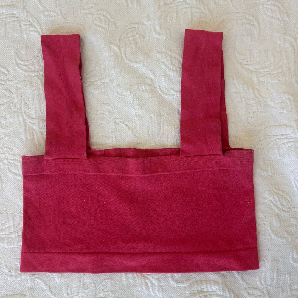 Red Sleeveless Crop Top